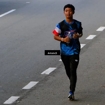 Runner Photo 7680445