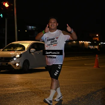 Runner Photo 7680472