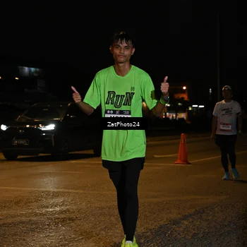 Runner Photo 7680477