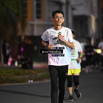 Runner Photo 7680541