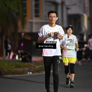 Runner Photo 7680564