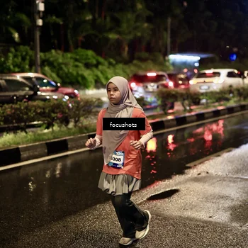 Runner Photo 7680572