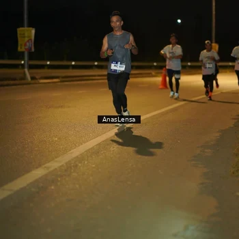 Runner Photo 7680613