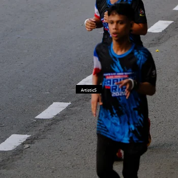 Runner Photo 7680741