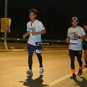 Runner Photo 7680750
