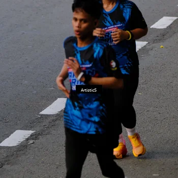 Runner Photo 7680758