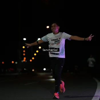 Runner Photo 7680782