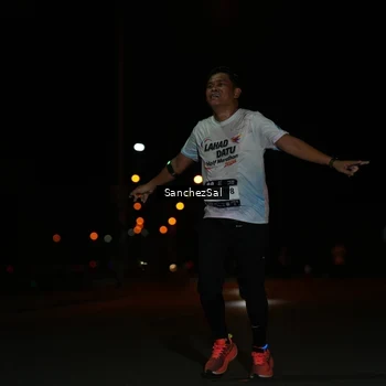 Runner Photo 7680794