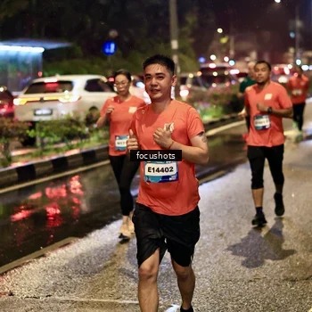 Runner Photo 7680815