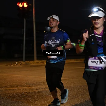 Runner Photo 7680835