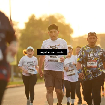 Runner Photo 7680844