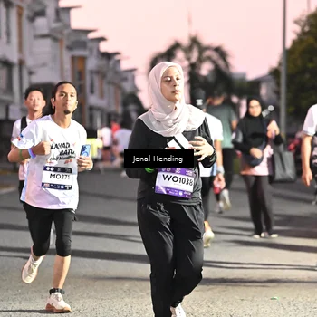 Runner Photo 7680853