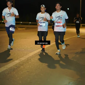 Runner Photo 7680863