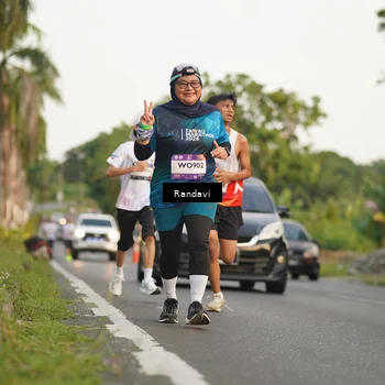 Runner Photo 7680872
