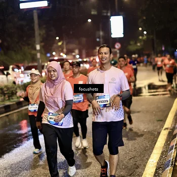 Runner Photo 7680878
