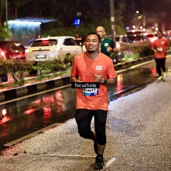 Runner Photo 7680889