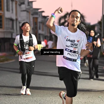 Runner Photo 7680895
