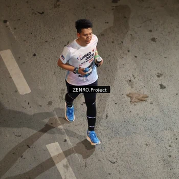 Runner Photo 7680902