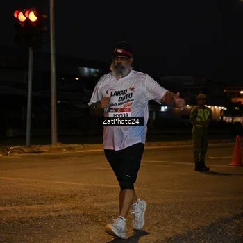 Runner Photo 7680904