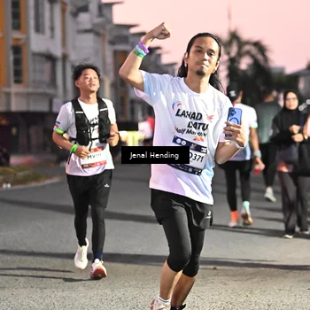 Runner Photo 7680917