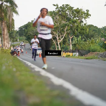 Runner Photo 7680964