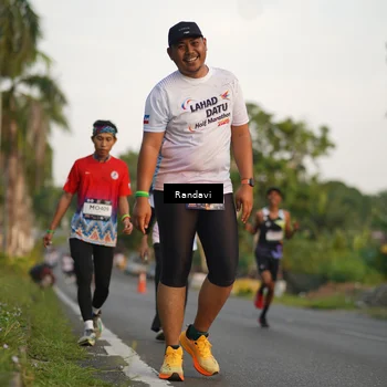 Runner Photo 7680987