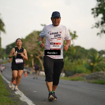 Runner Photo 7680995