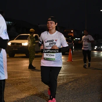 Runner Photo 7681021