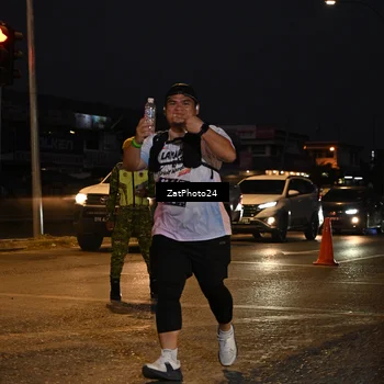 Runner Photo 7681035