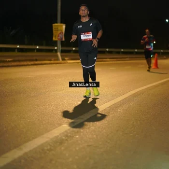 Runner Photo 7681041