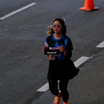 Runner Photo 7681048