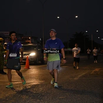 Runner Photo 7681053
