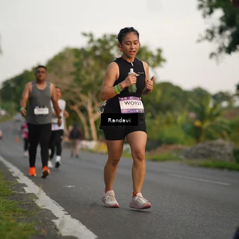 Runner Photo 7681060