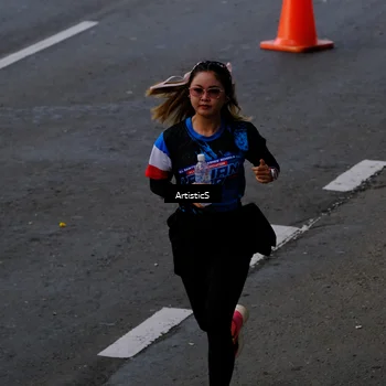 Runner Photo 7681065