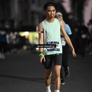Runner Photo 7681075
