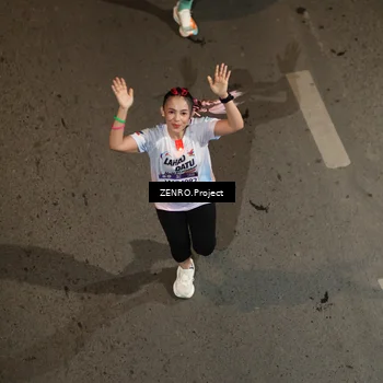 Runner Photo 7681079