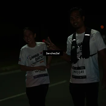 Runner Photo 7681084