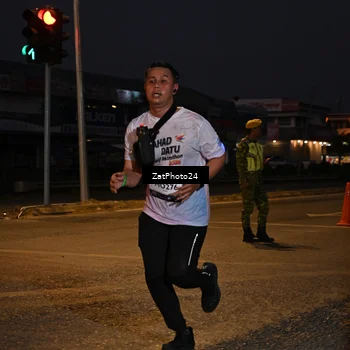 Runner Photo 7681090
