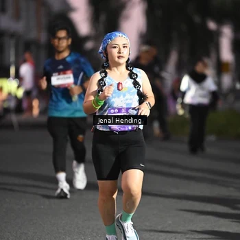 Runner Photo 7681097