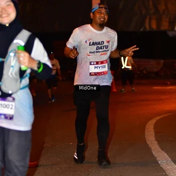 Runner Photo 7681098