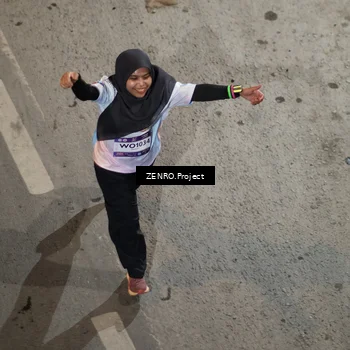 Runner Photo 7681110