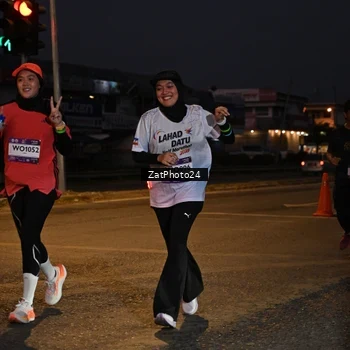Runner Photo 7681111