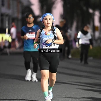 Runner Photo 7681113
