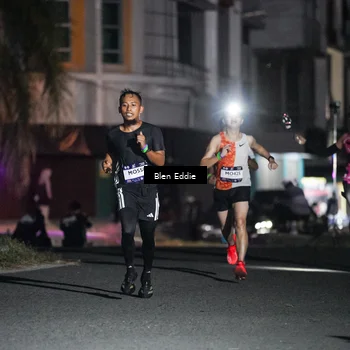 Runner Photo 7681115