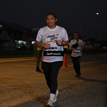 Runner Photo 7681131