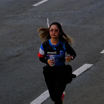 Runner Photo 7681135