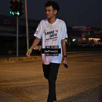 Runner Photo 7681139