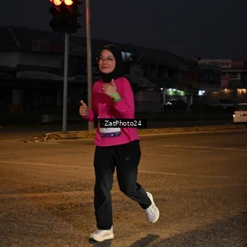 Runner Photo 7681144