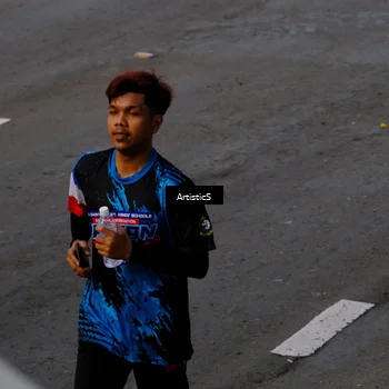 Runner Photo 7681153