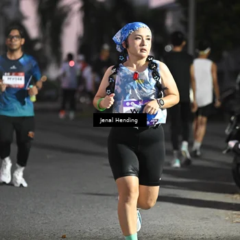 Runner Photo 7681154